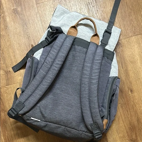 Eddie Bauer cascade diaper bag - Picture 4 of 7